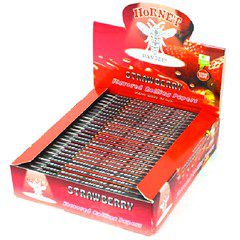 Hornet Strawberry King Size Flavoured Rolling Paper 25 Pack Main image