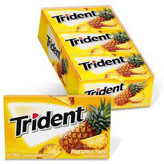 Trident Pineapple Twist 14 Sticks 12 Pack Main image