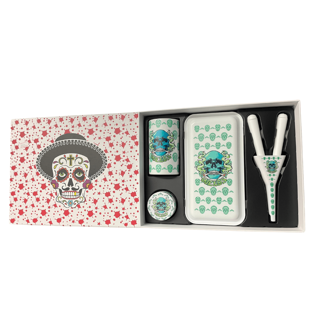 SM-3095 Smoking Gift set includes a tray, grinder, box and two holders Main image
